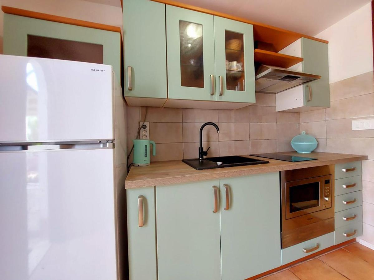 Apartments Z Njivice Ngoại thất bức ảnh