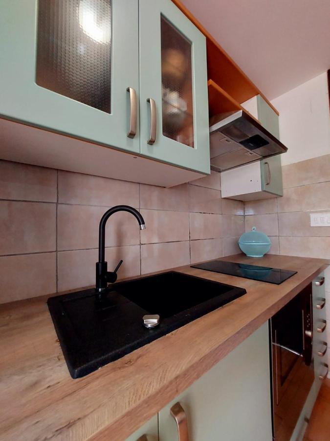 Apartments Z Njivice Ngoại thất bức ảnh