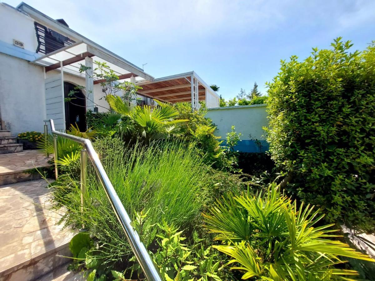 Apartments Z Njivice Ngoại thất bức ảnh